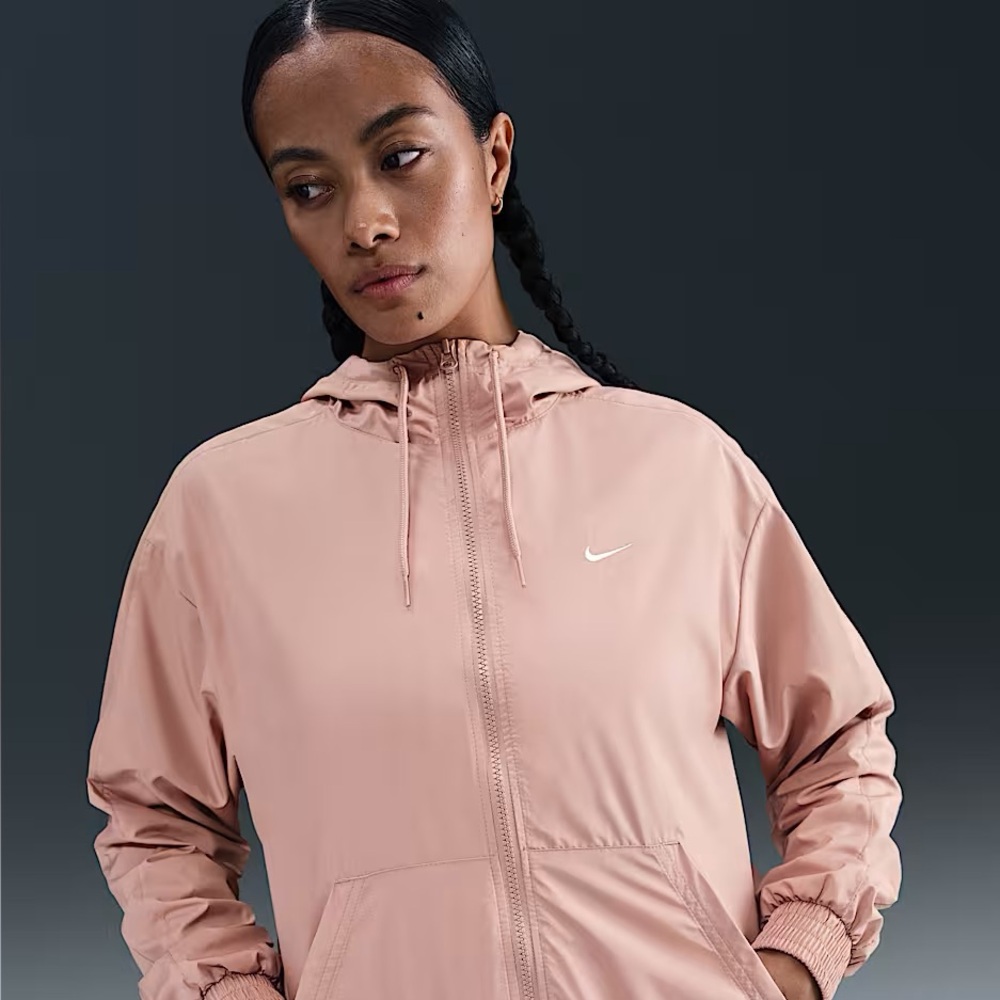 Nike Sportswear Classic Wovens Women's Loose UV Hooded Jacket - Picture 2 of 6